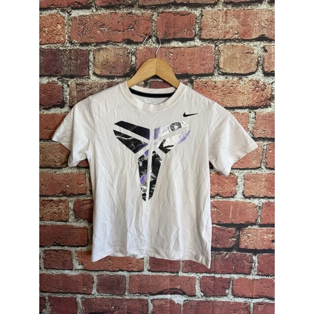 Nike Youth Boys Y2K Kobe Mamba Mentality Graphic Shirt Size Small